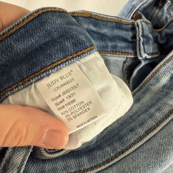 Judy Blue Boyfriend Fit Jeans Women's 13 31 Light Wash Blue Denim Distressed - Picture 7 of 12